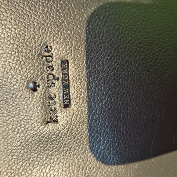 KATE SPADE EUC "Patterson Drive" Silver Dome Top Hand Satchel 11"x9"x5" - Picture 4 of 15